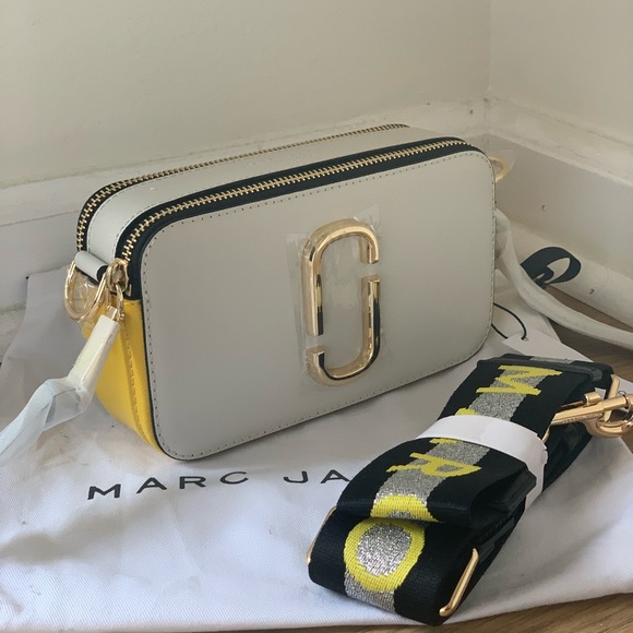 Marc Jacobs Handbags - New Marc Jacobs the snapshot small camera bag